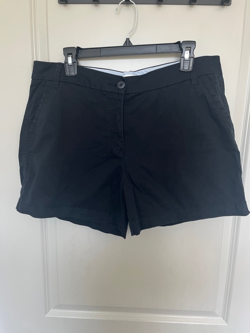 Classic Women's Black Chino Shorts
